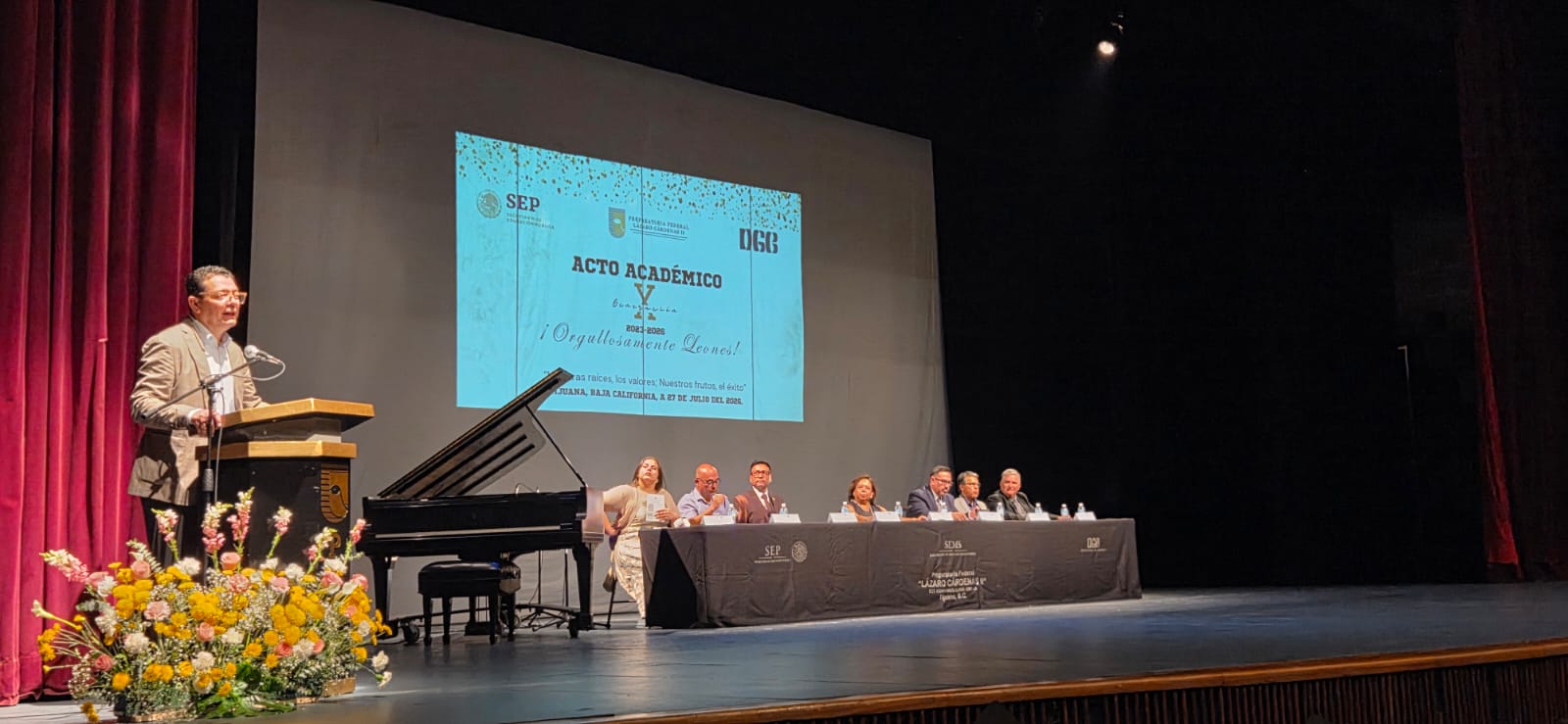 Graduación Preparatoria Federal Lázaro Cárdenas II, décima X generación 2023-2026
